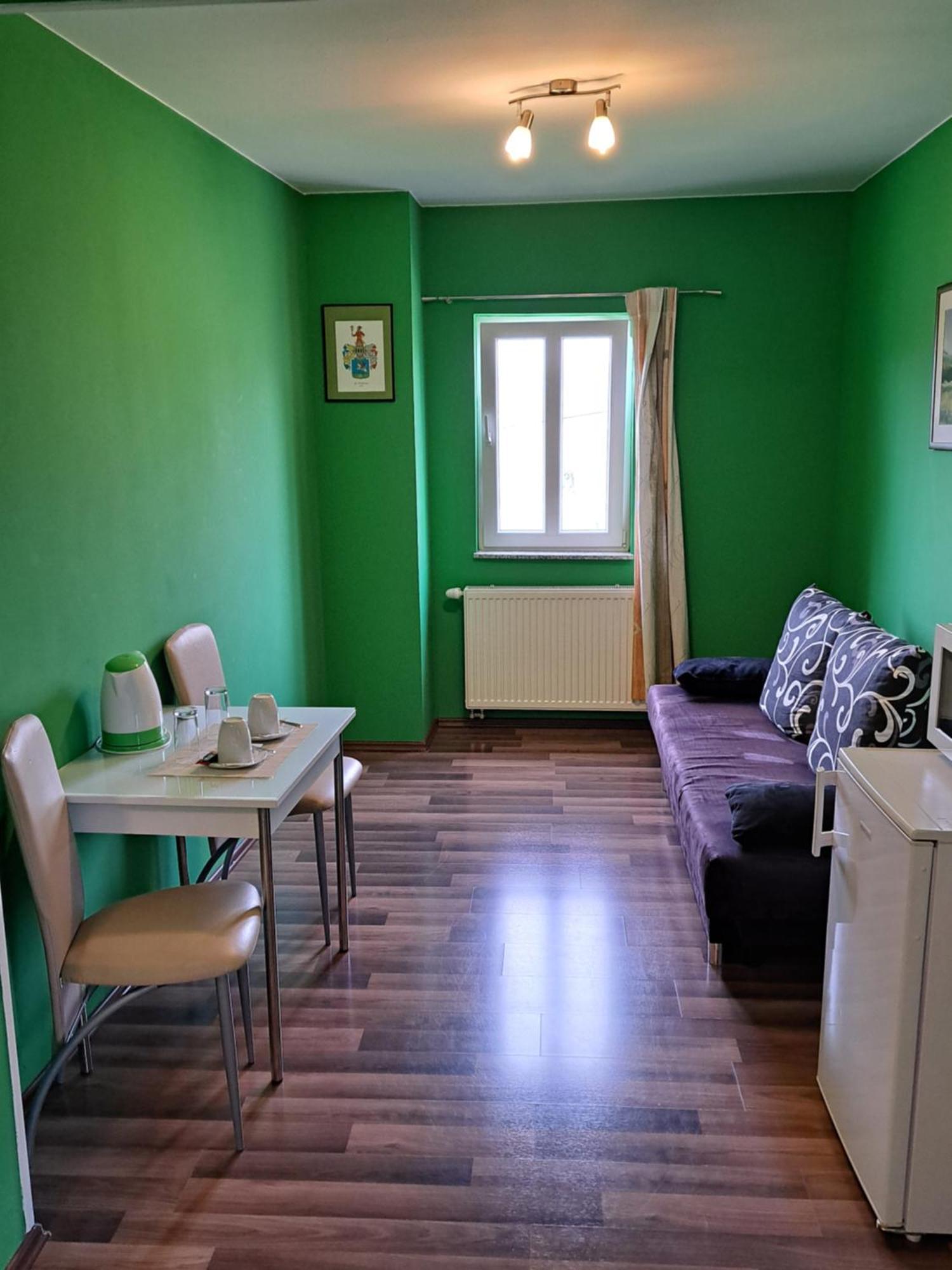 Rooms Modrusan Szluin Kültér fotó