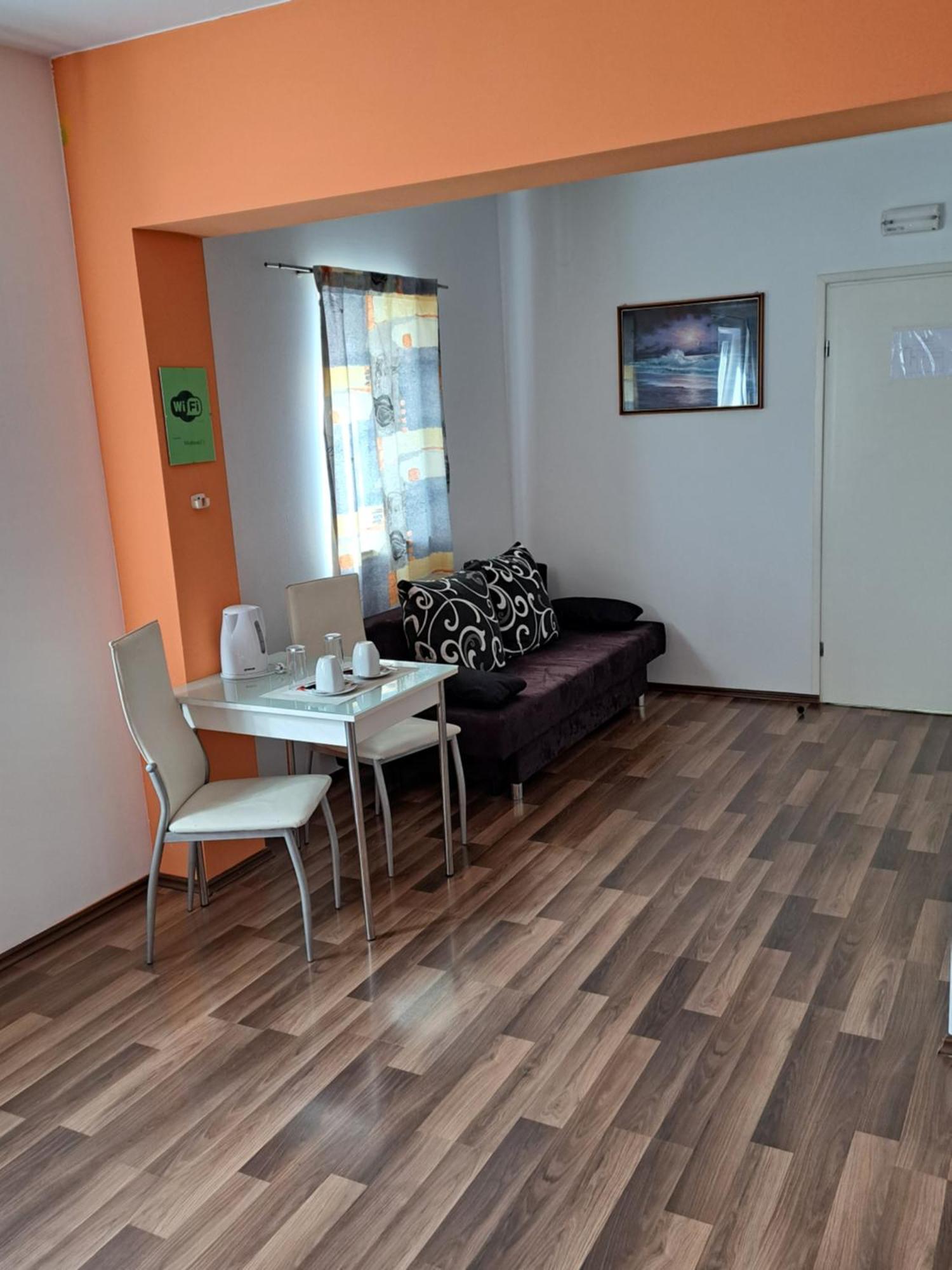 Rooms Modrusan Szluin Kültér fotó