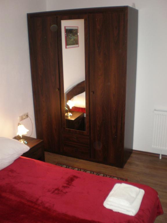 Rooms Modrusan Szluin Szoba fotó